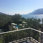 Villa Gaia Appartamenti Con Piscina Seeblick