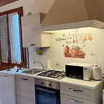 Flora Apartment