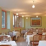 Hotel La Perla - Bike Hotel