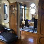 Luxury Apartment On The Grand Canal