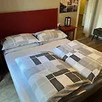Riki'S Home In Malcesine
