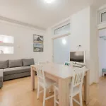 Casa Falco - 15 Min Dalla Stazione E Dal Centro