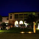 Relais Villa Gozzi B&B