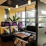 Ellis Suites