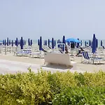 Hotel Beach2