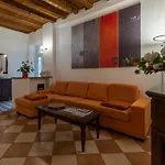 La Casa Di Dina