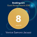 Venice Samoro Jacuzzi