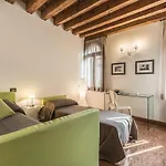 Ca' Del Monastero 5 Collection Cosy Apartment For 4 Guests