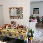 Albergo Elena Garni