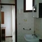 Lelysee Hotel