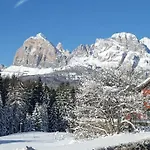 Grazioso Appartamento In Casa Di Montagna A San Vito Di Cadore