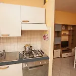 Appartamento Piano Terra Con Posto Auto