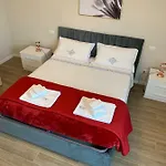 Murari Bra Lounge