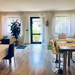 Guest House 296