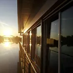 Tintero House Boat