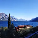 The Sisters' House Lake Garda