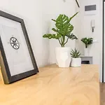 Linda'S House