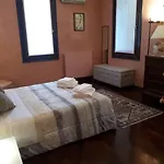 Villa Gloria Room