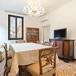 Del Remer Apartment - 5Mins From San Marco Sq