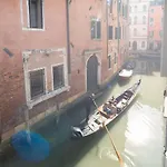 Apartments In San Marco With Canal View By Wonderful Italy