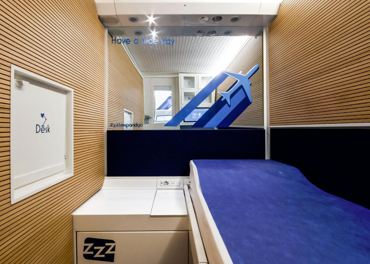 Resting Pods - Zzzleepandgo Vce Venice Airport Capsule hotel