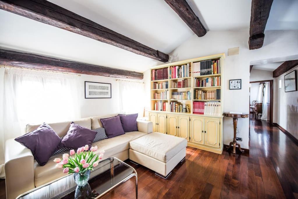 Appartement Attic Behind St. Mark's Square