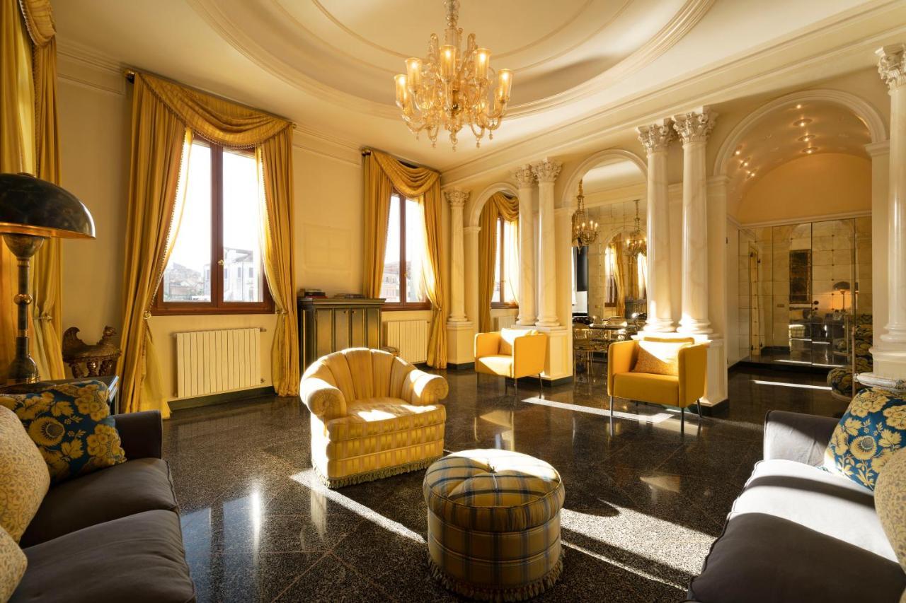 Ca' De Le Colonne - Luxury Grand Canal View Apartmán