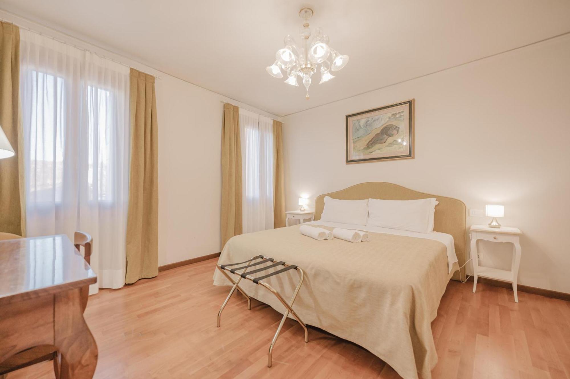 Santo Stefano Palace * Venezia
