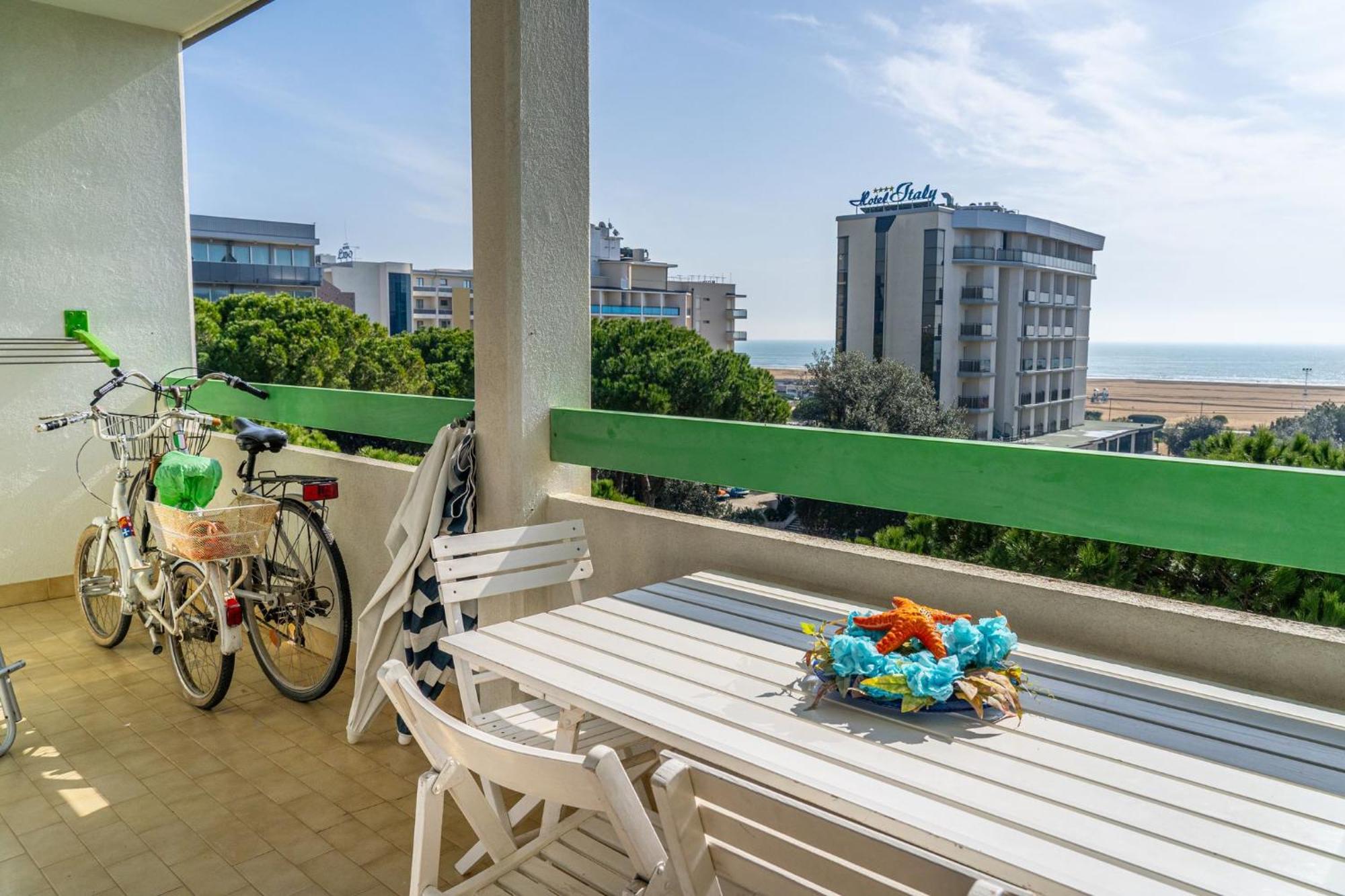 With Sunny Terrace In Apartment Bibione