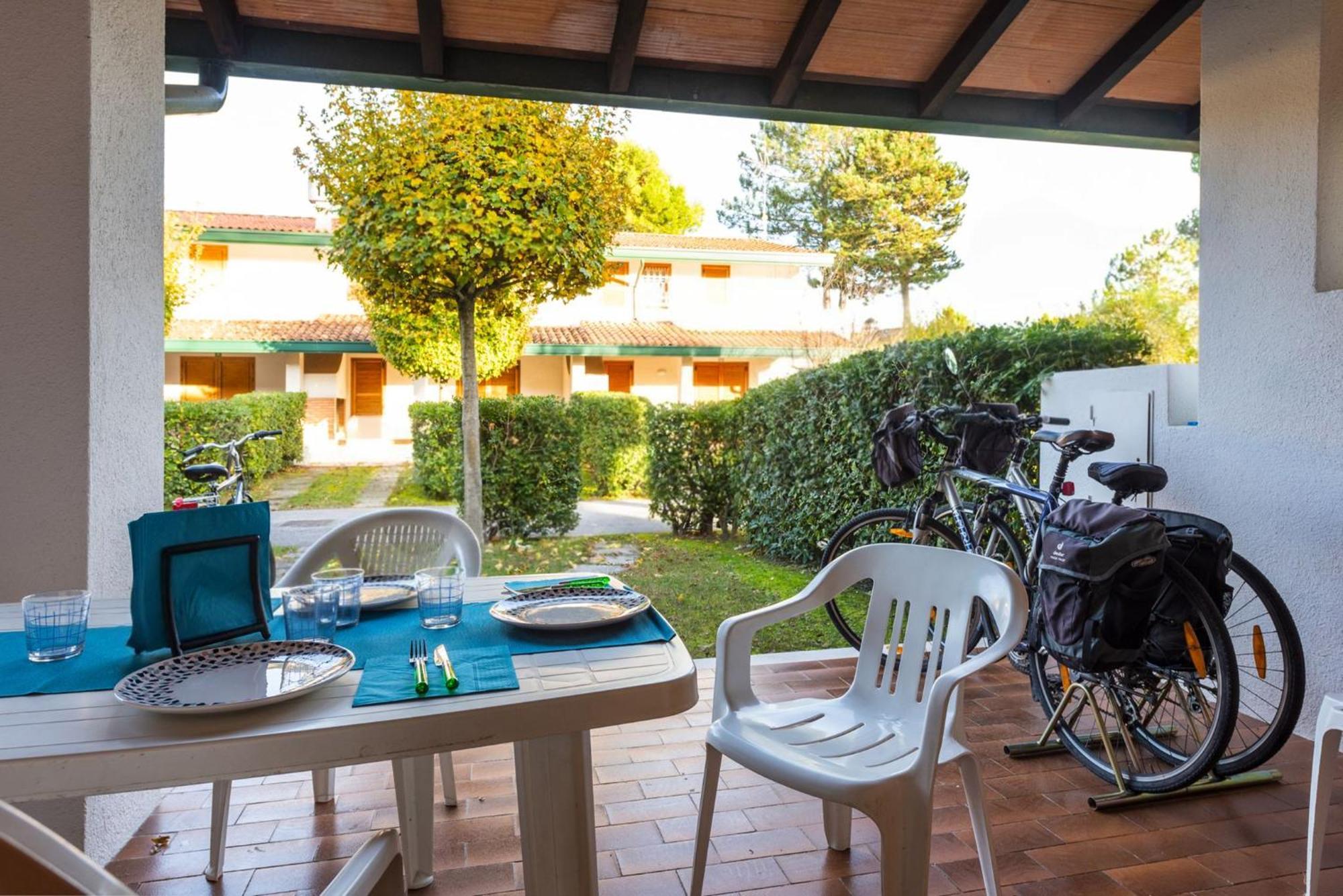Cozy Townhouse With Pool And Garden Bibione