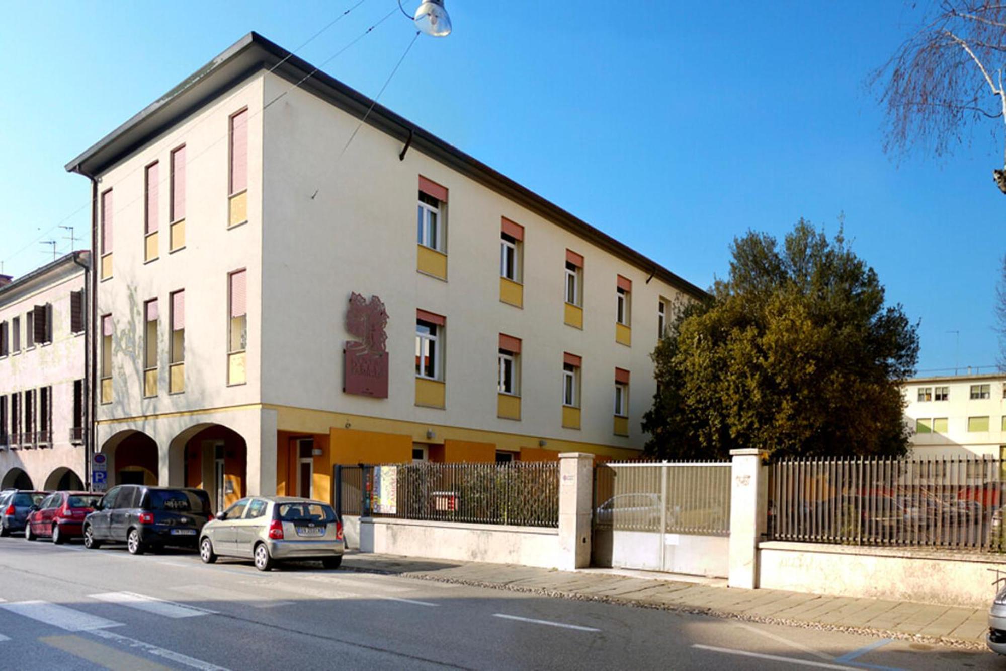 Centro Della Famiglia Inn