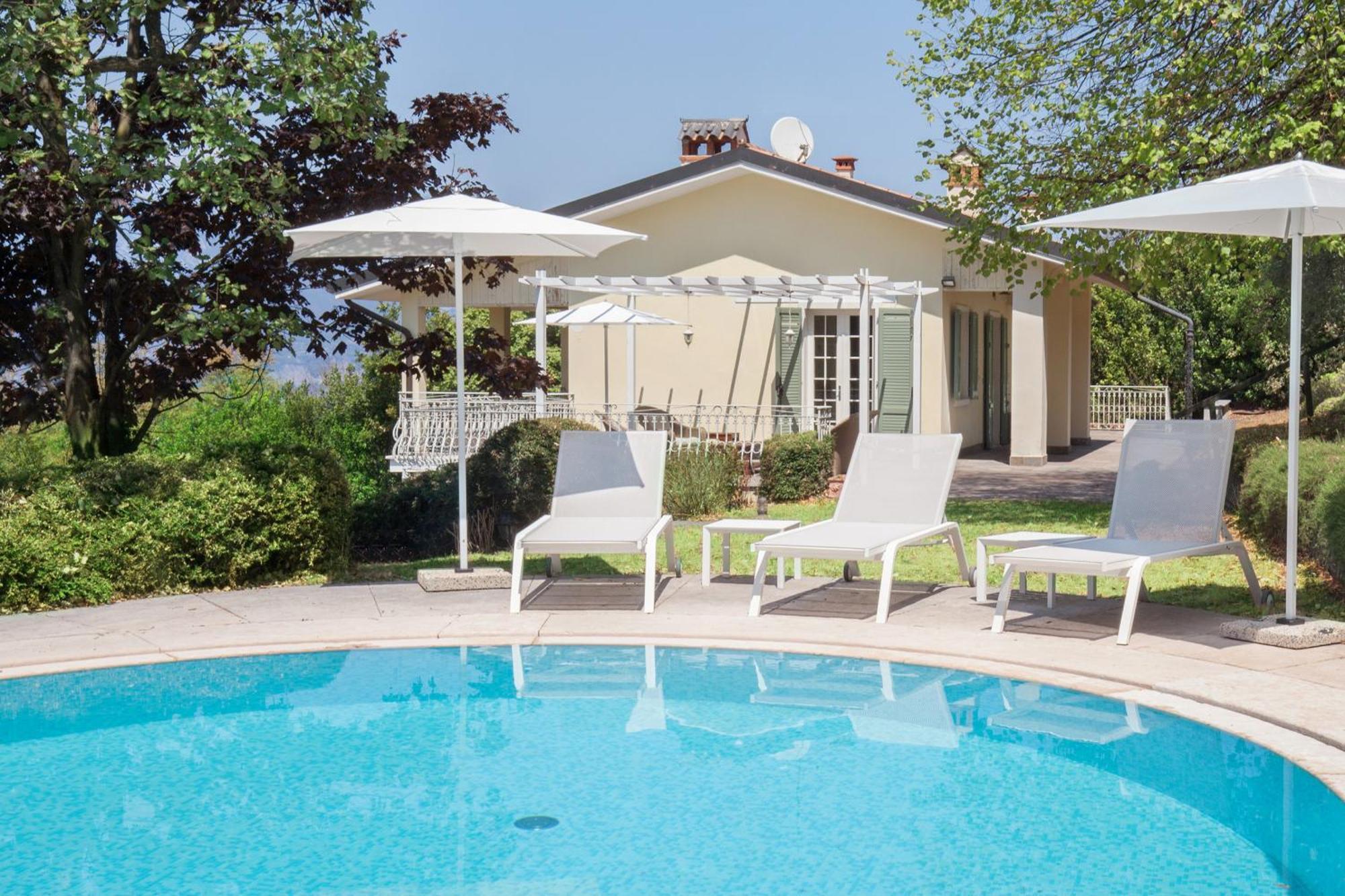 Ilaria With Private Pool And Lake View *