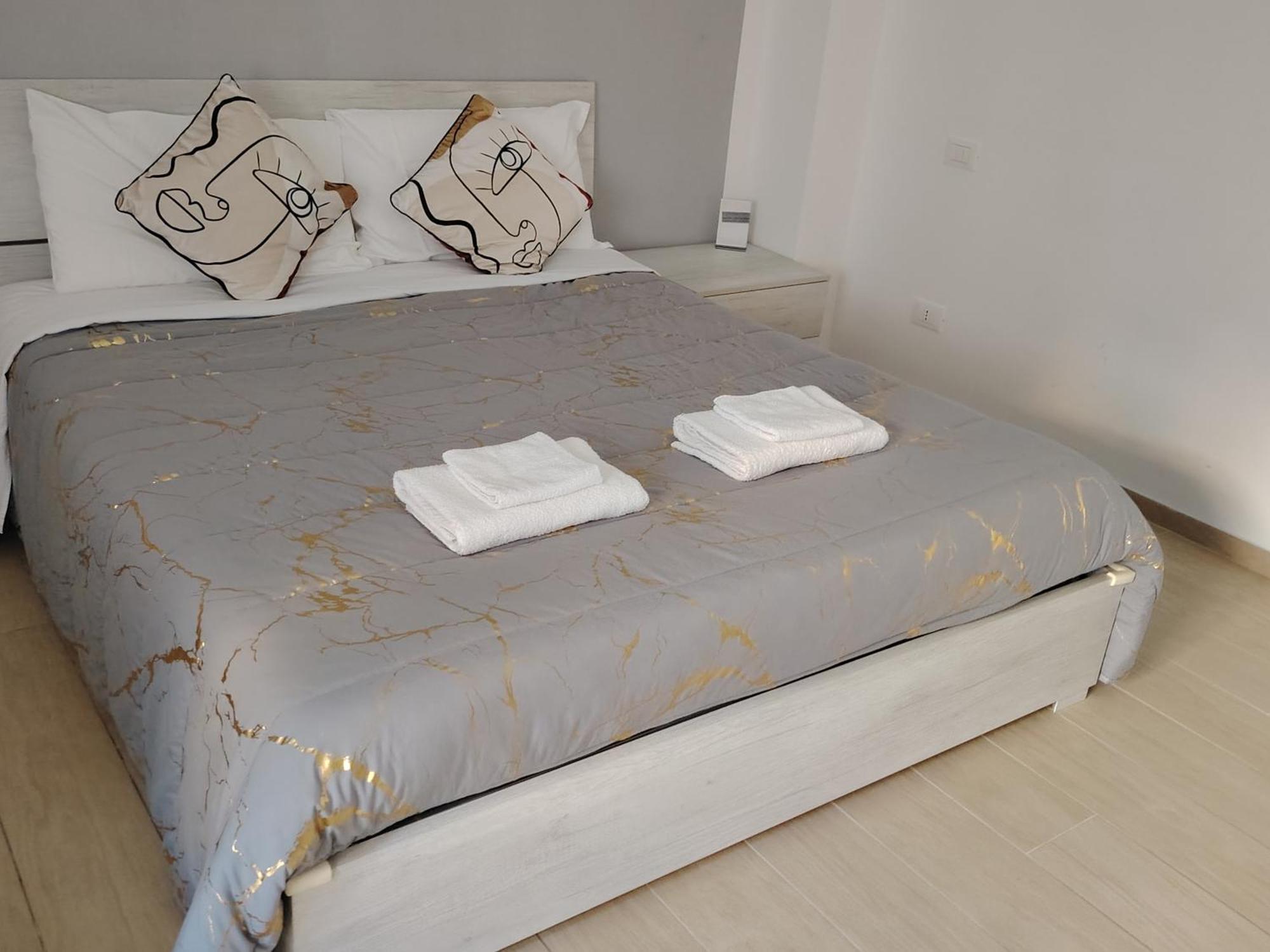 Hua Xia Room3 Apartmán *