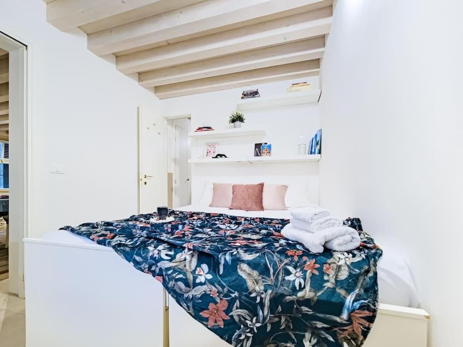 Serenissima Charming - In The Heart Of Venezia