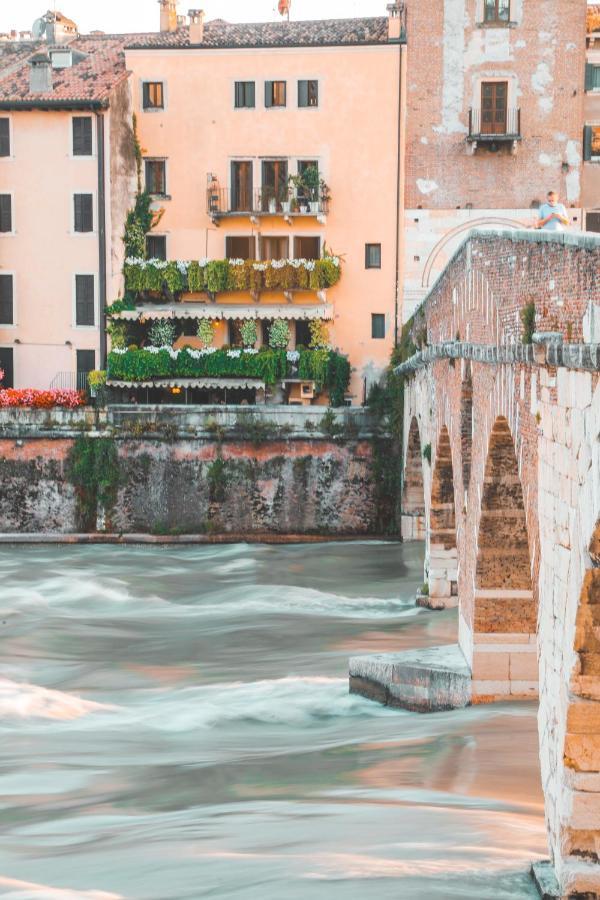 Ponte Pietra Апартаменты *